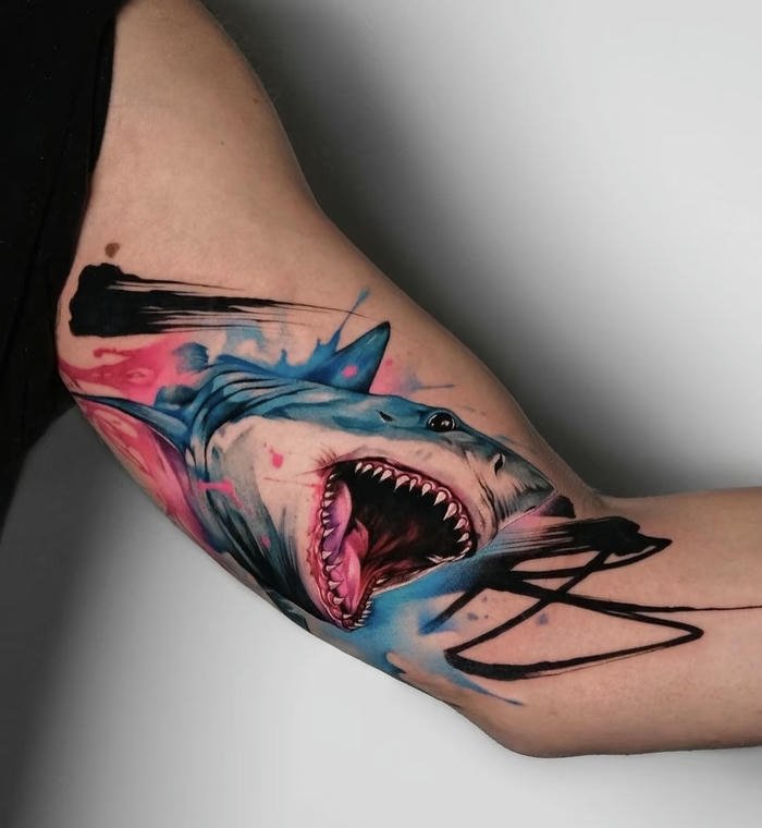 tattoo cá mập biểu tượng sức mạnh nam