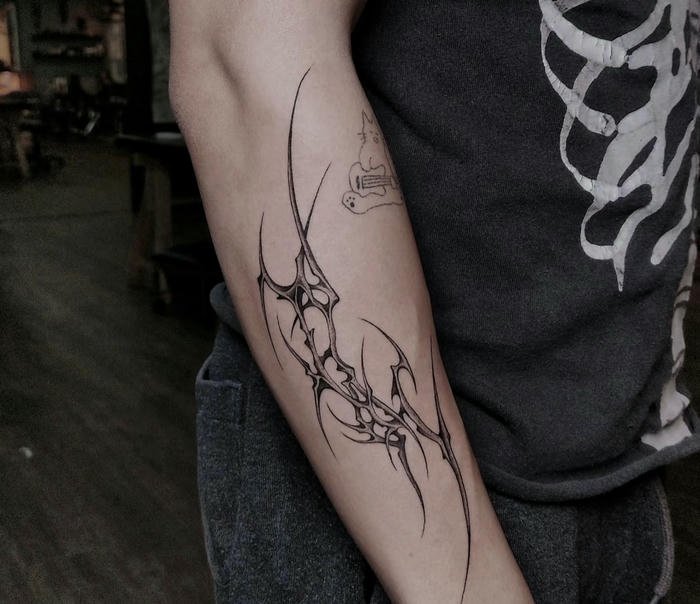 tattoo kim loại nam tinh tế và độc đáo