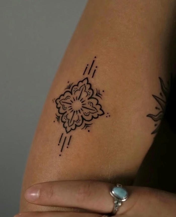 tattoo mandala mini nữ