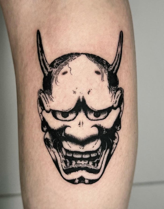 tattoo thần thoại nam cổ điển