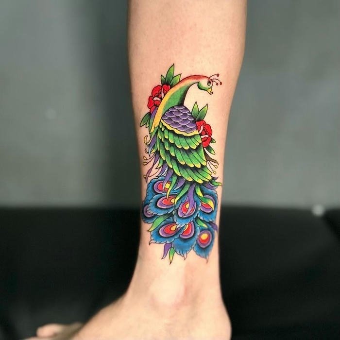 xăm hình chim công ở chân xăm hình chim công ở chân