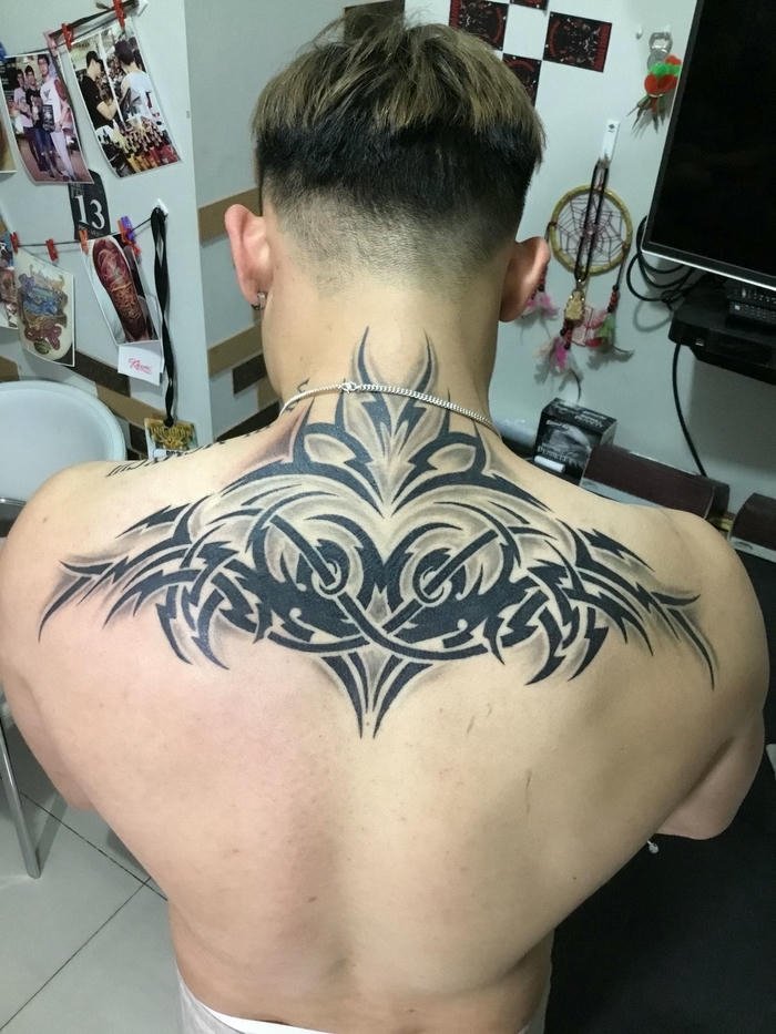 xăm hoa văn nam mạnh mẽ xăm hoa văn nam mạnh mẽ
