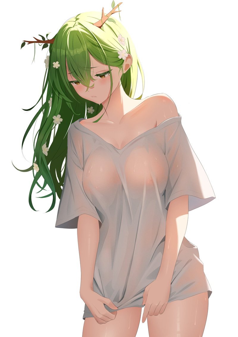 Thân Hình Quyến Rũ Sau Chiếc Áo Mỏng