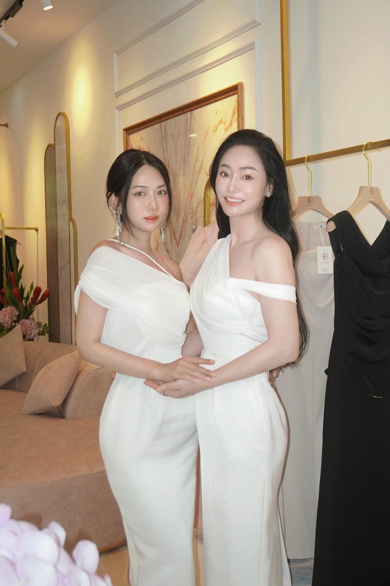 ảnh sex lê bống 16