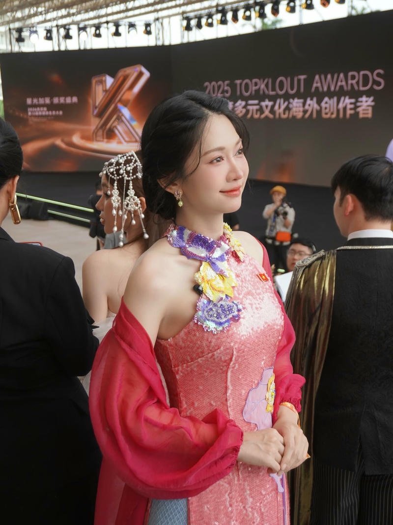 ảnh sex lê bống 26