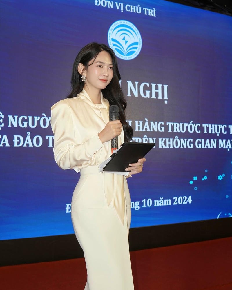 ảnh sex lê bống 30