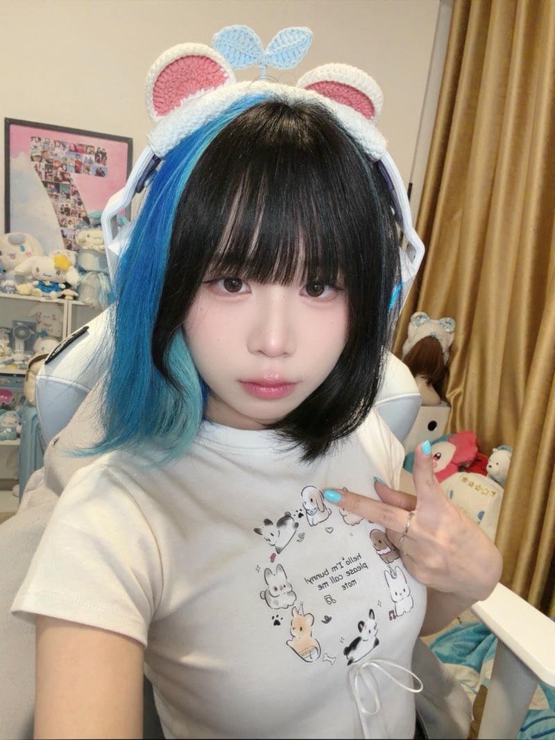 ảnh sex mèo simmy 26