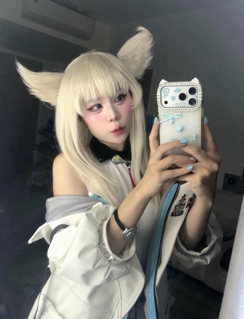 ảnh sex mèo simmy 28