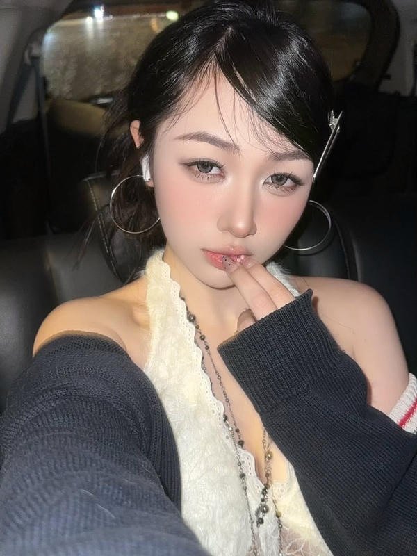 ảnh sex trần hà linh 23