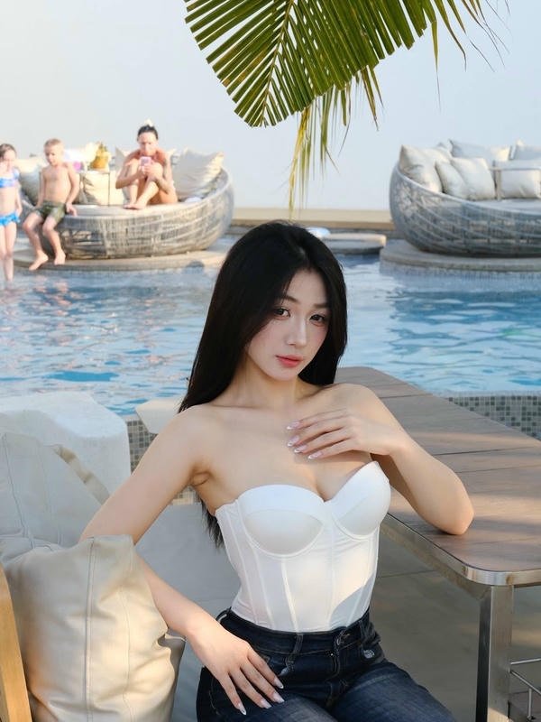 ảnh sex trần hà linh 28